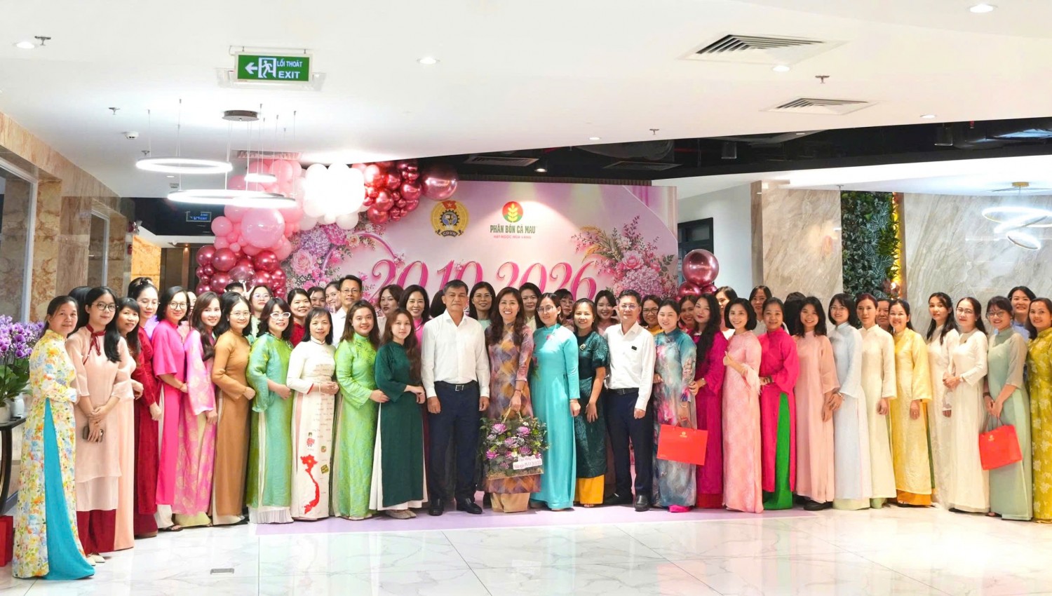 Phụ nữ PVCFC tự tin, tỏa sáng Ngày Phụ nữ Việt Nam