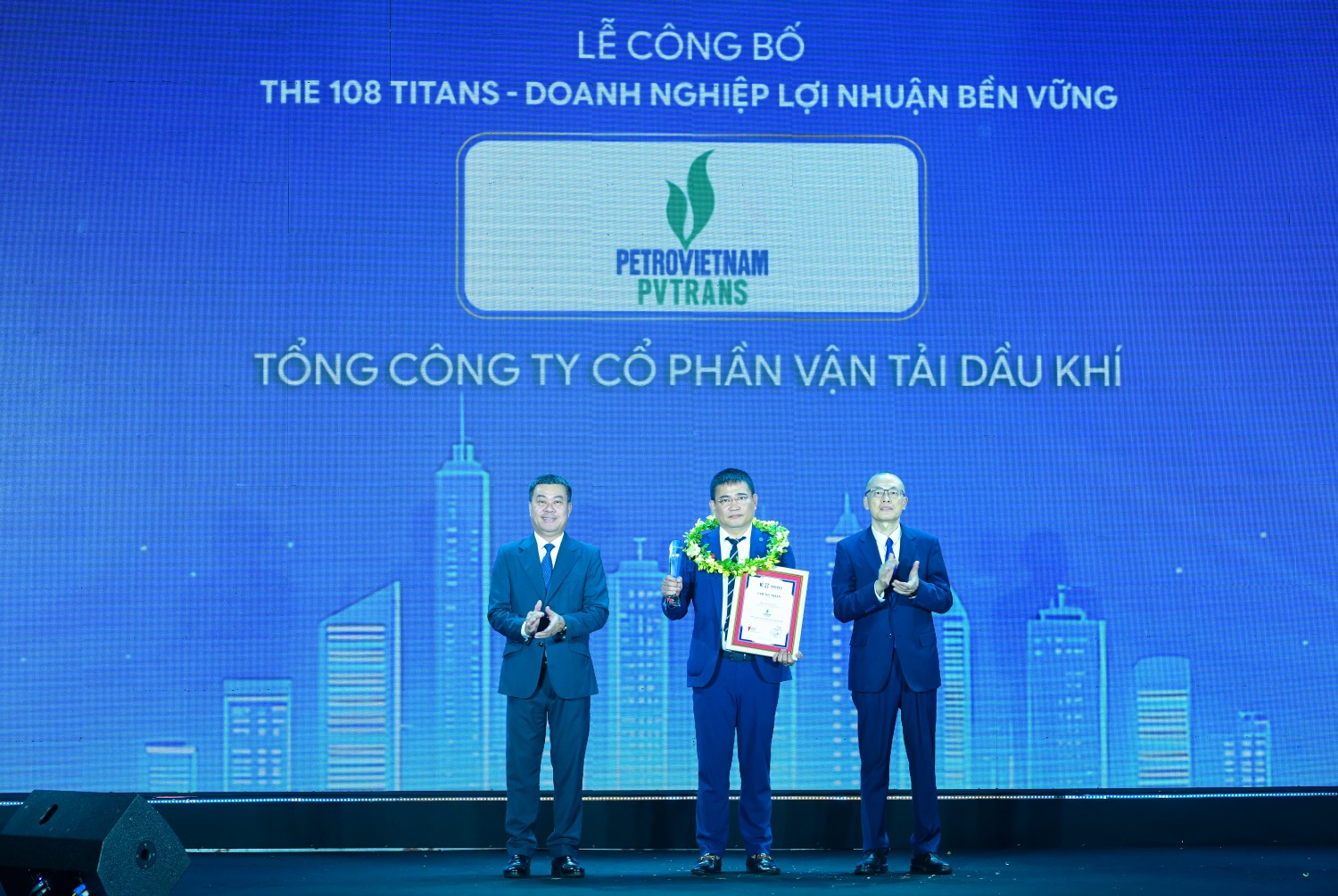 PETROVIETNAM lần thứ 7 dẫn đầu Top 500 Doanh nghiệp lợi nhuận tốt nhất Việt Nam