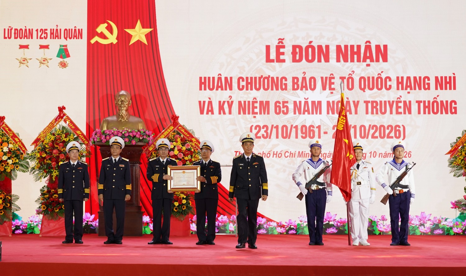 Hội CCB BMQL&ĐH PETROVIETNAM tri ân các Anh hùng Đoàn tàu Không số Hội CCB BMQL&ĐH PETROVIETNAM tri ân các Anh hùng Đoàn tàu Không số