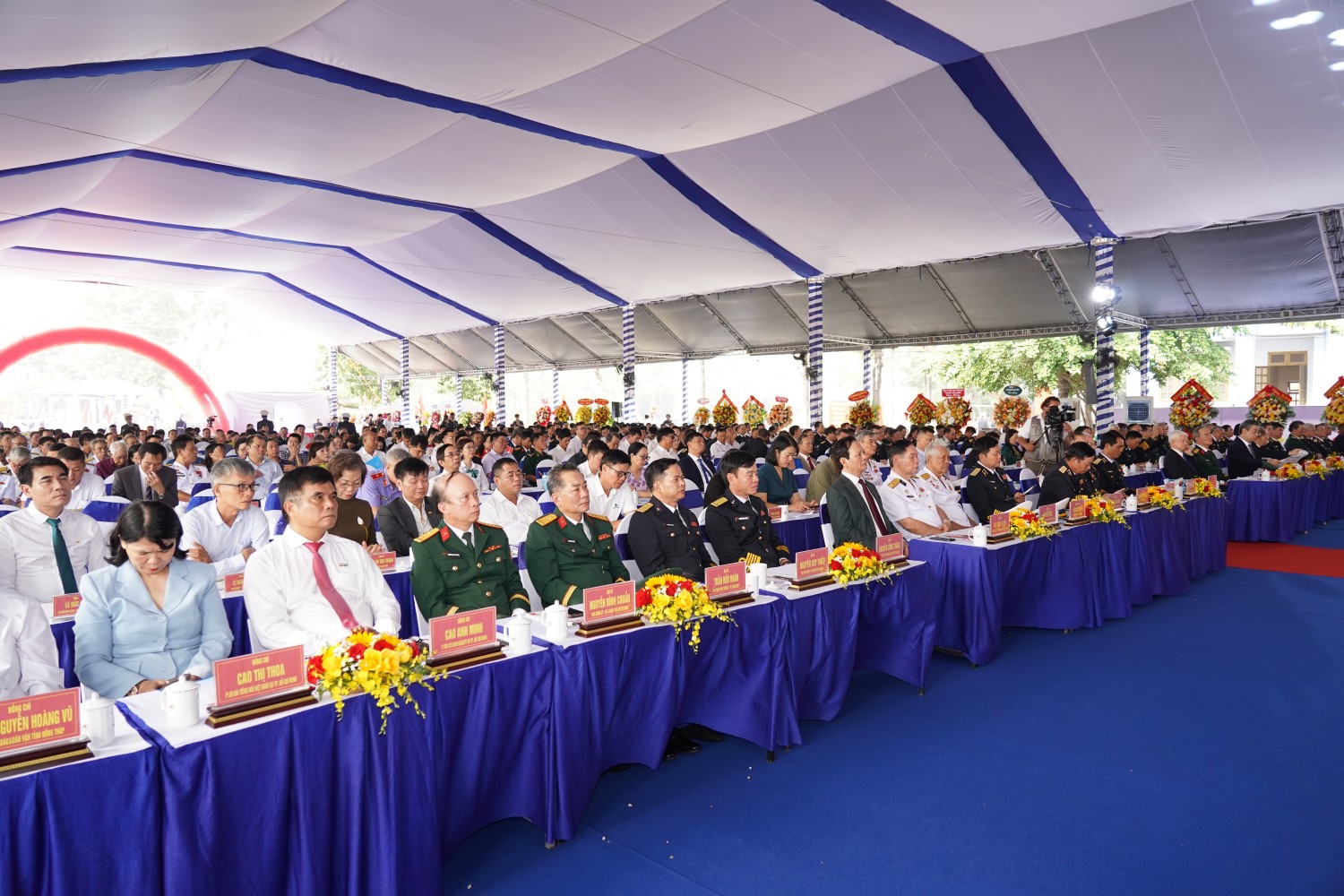 Hội CCB BMQL&ĐH PETROVIETNAM tri ân các Anh hùng Đoàn tàu Không số Hội CCB BMQL&ĐH PETROVIETNAM tri ân các Anh hùng Đoàn tàu Không số