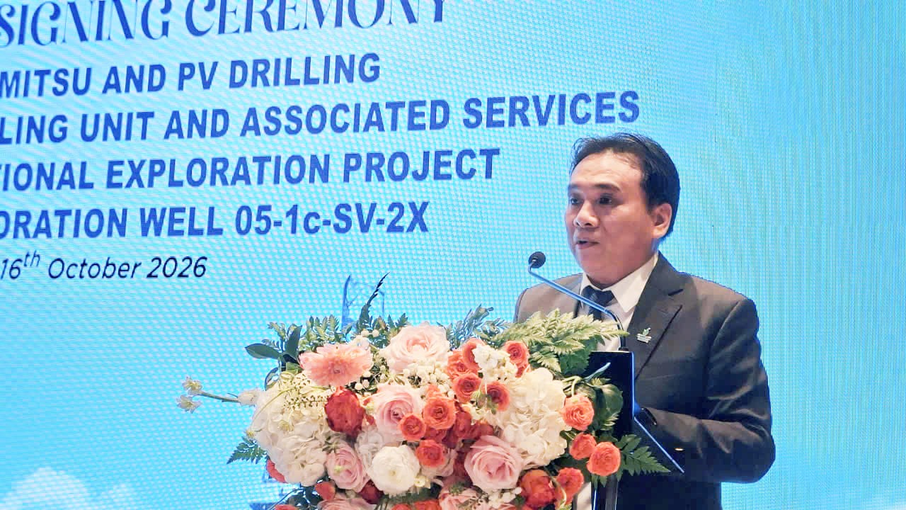 Ông Nguyễn Xuân Cường – Tổng giám đốc PV Drilling phát biểu tại lễ ký hợp đồng Ông Nguyễn Xuân Cường – Tổng giám đốc PV Drilling phát biểu tại lễ ký hợp đồng