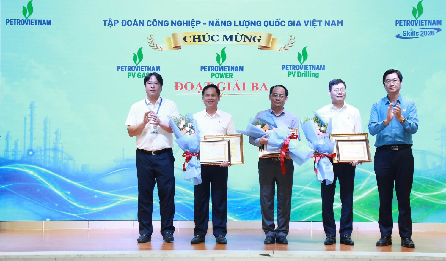 [Chùm ảnh] Vinh danh những “bàn tay vàng” tại Hội thi Tay nghề Dầu khí lần thứ IX