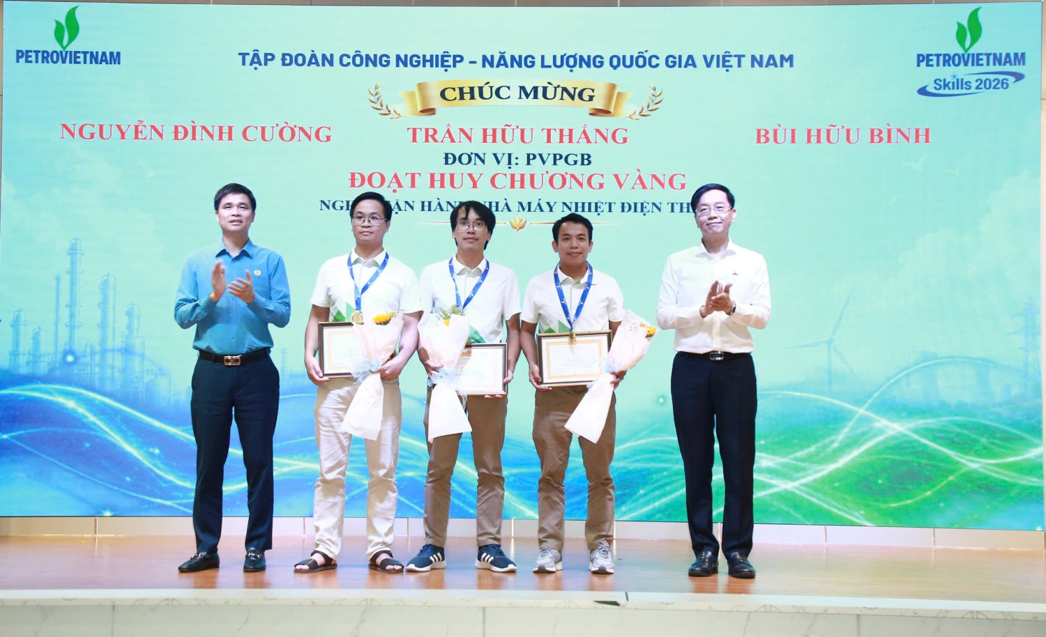 [Chùm ảnh] Vinh danh những “bàn tay vàng” tại Hội thi Tay nghề Dầu khí lần thứ IX