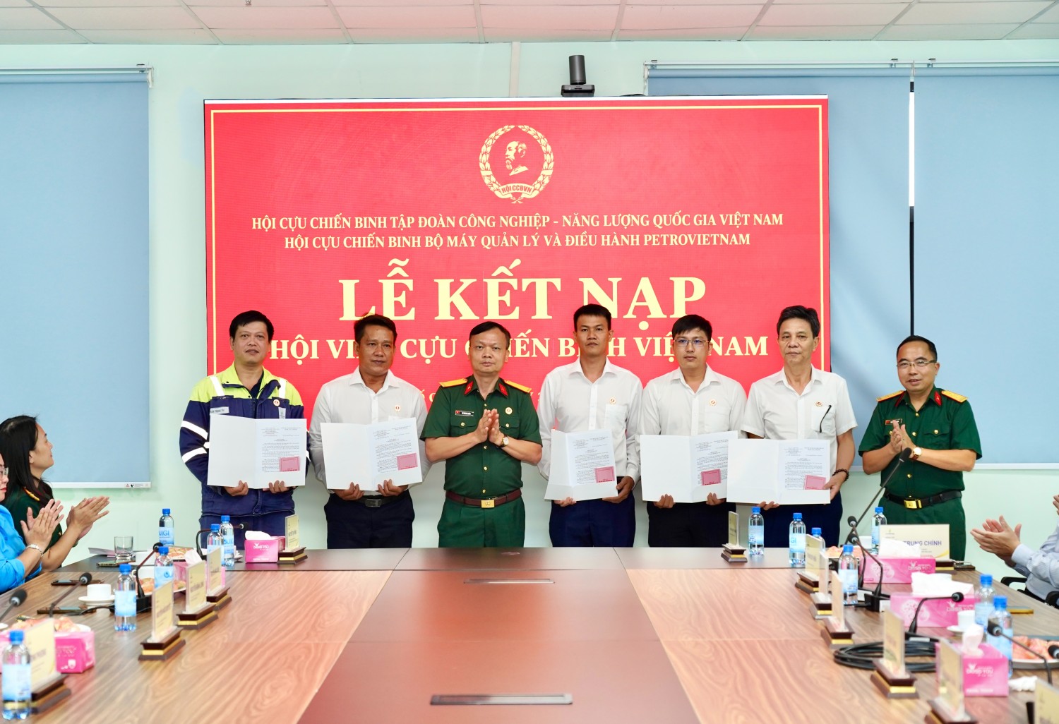 Hội CCB Bộ máy QL&ĐH PETROVIETNAM: Giữ lửa truyền thống, lan tỏa văn hóa nghĩa tình