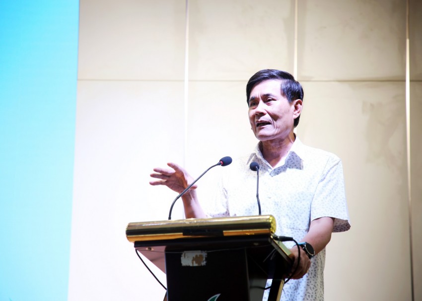 Trường Cao đẳng Dầu khí họp mặt cán bộ hưu trí: Nghĩa tình Người đi tìm lửa Trường Cao đẳng Dầu khí họp mặt cán bộ hưu trí: Nghĩa tình