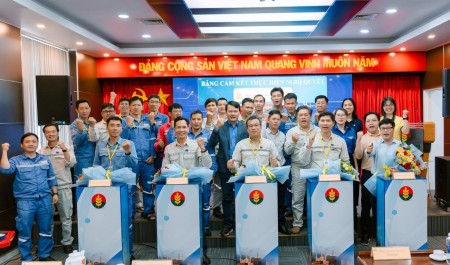 Kỳ 1: Từ nghị quyết Đảng ủy đến "Nhà máy thông minh"