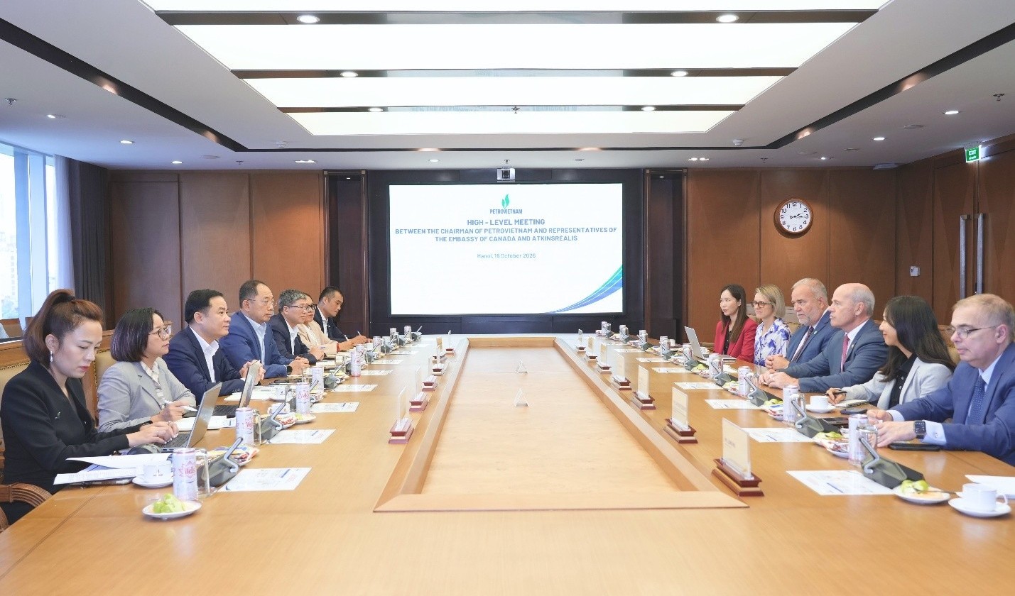 PETROVIETNAM and Canada Explore Prospects for Nuclear Power Cooperation