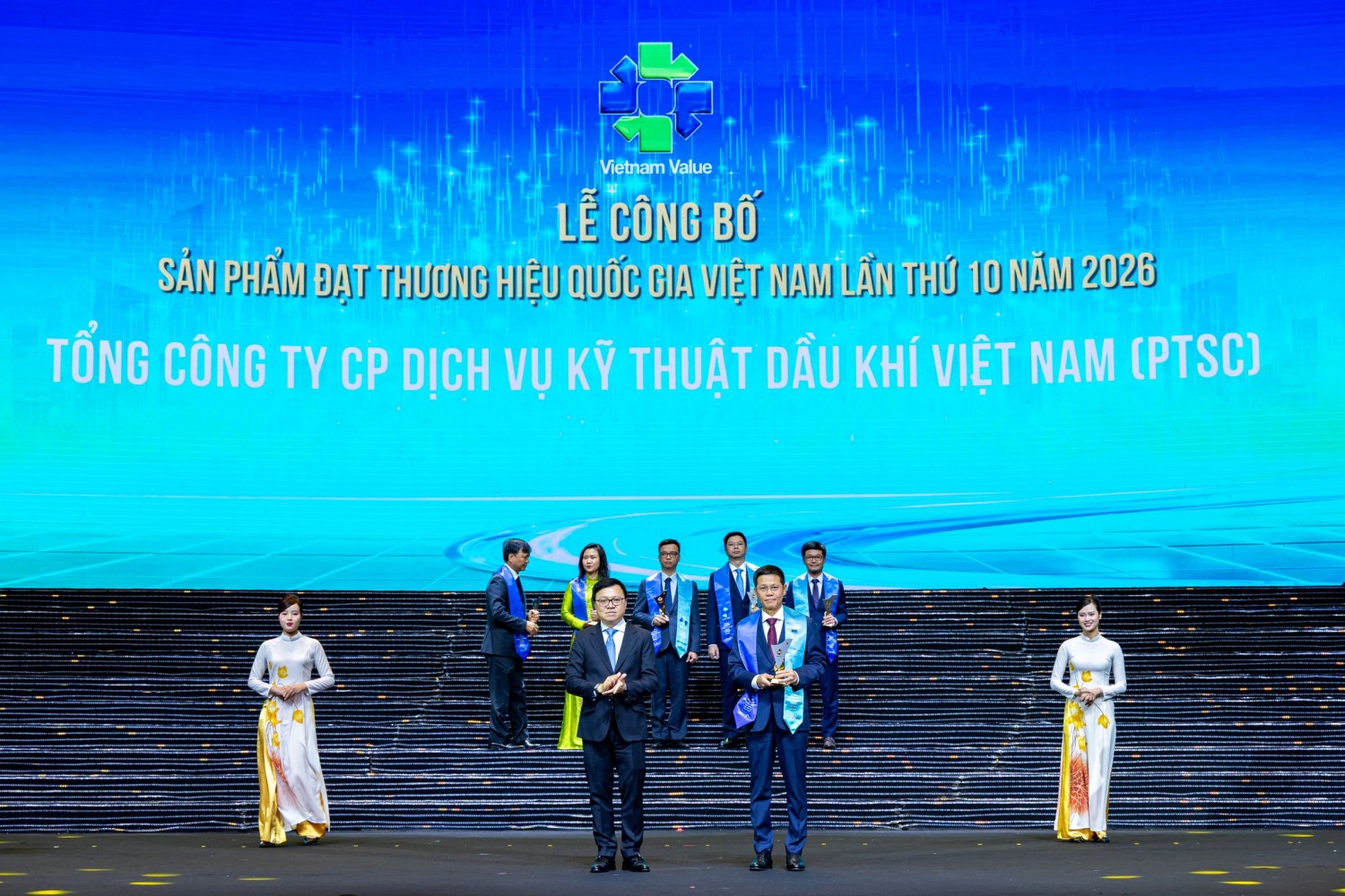 Ngày 16/10/2026, tại Hà Nội, Tổng công ty Cổ phần Dịch vụ Kỹ thuật Dầu khí Việt Nam (PTSC) được vinh danh tại Lễ công bố sản phẩm đạt Thương hiệu Quốc gia Việt Nam năm 2026, đánh dấu 10 kỳ liên tiếp đạt danh hiệu kể từ năm 2008.