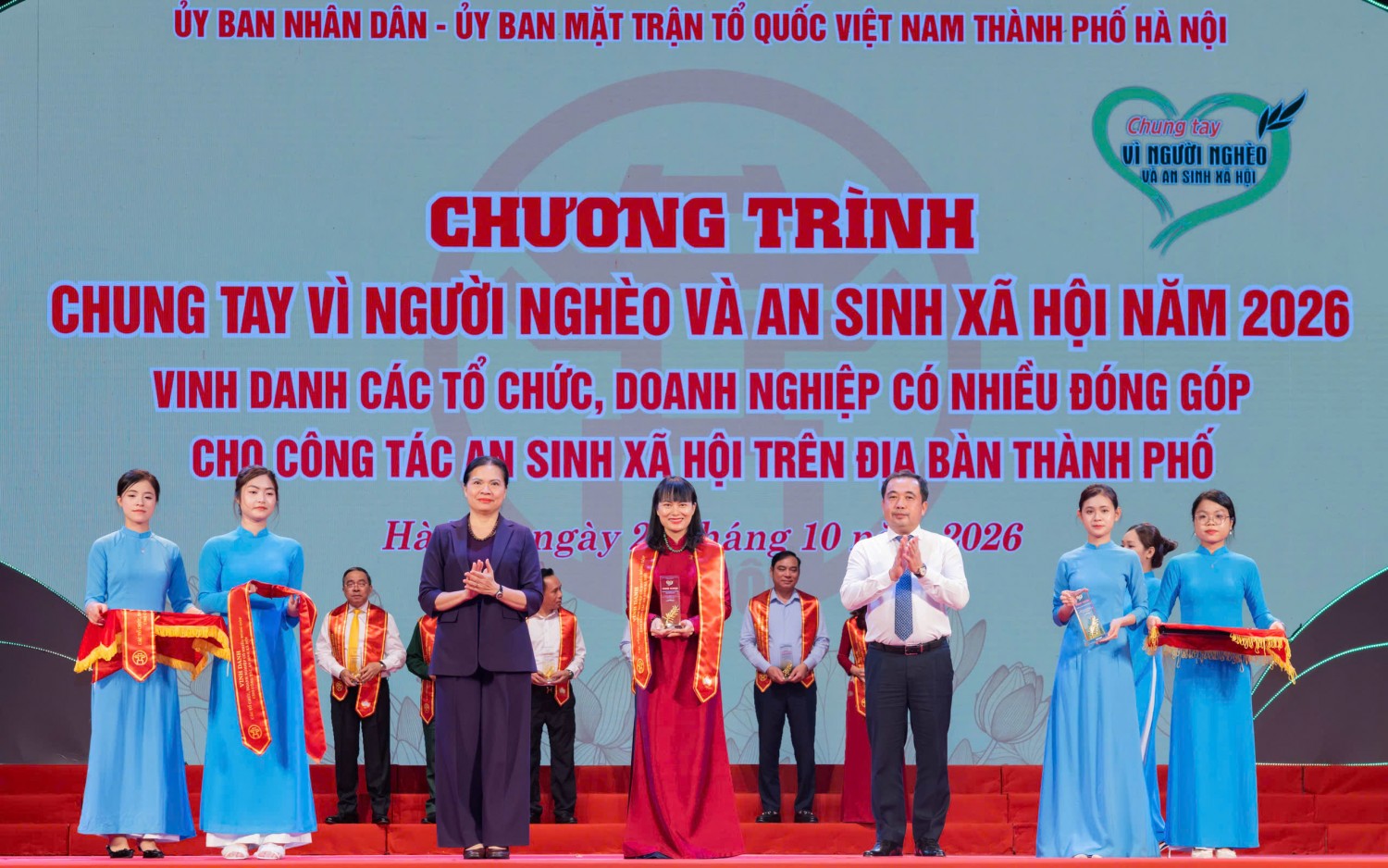 Agribank đồng hành cùng Thủ đô chăm lo an sinh xã hội, vì mục tiêu giảm nghèo bền vững Agribank đồng hành cùng Thủ đô chăm lo an sinh xã hội, vì mục tiêu giảm nghèo bền vững