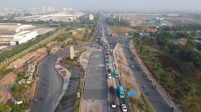 Hà Nội điều chỉnh giao thông nút giao đầu cầu Thăng Long Hà Nội điều chỉnh giao thông nút giao đầu cầu Thăng Long