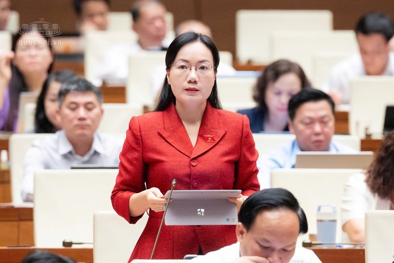 Cần quy định rõ các giao dịch đất đai phải công chứng