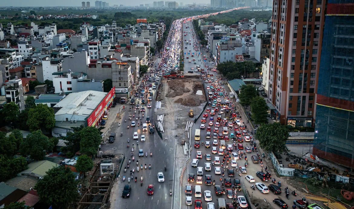 Hà Nội phân luồng giao thông đường Cổ Linh trong 3 tháng Hà Nội phân luồng giao thông đường Cổ Linh trong 3 tháng