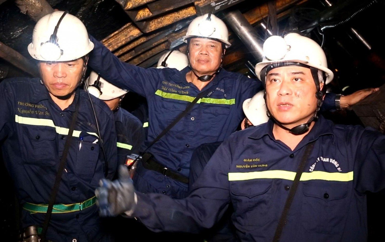 TKV thi đua sản xuất 