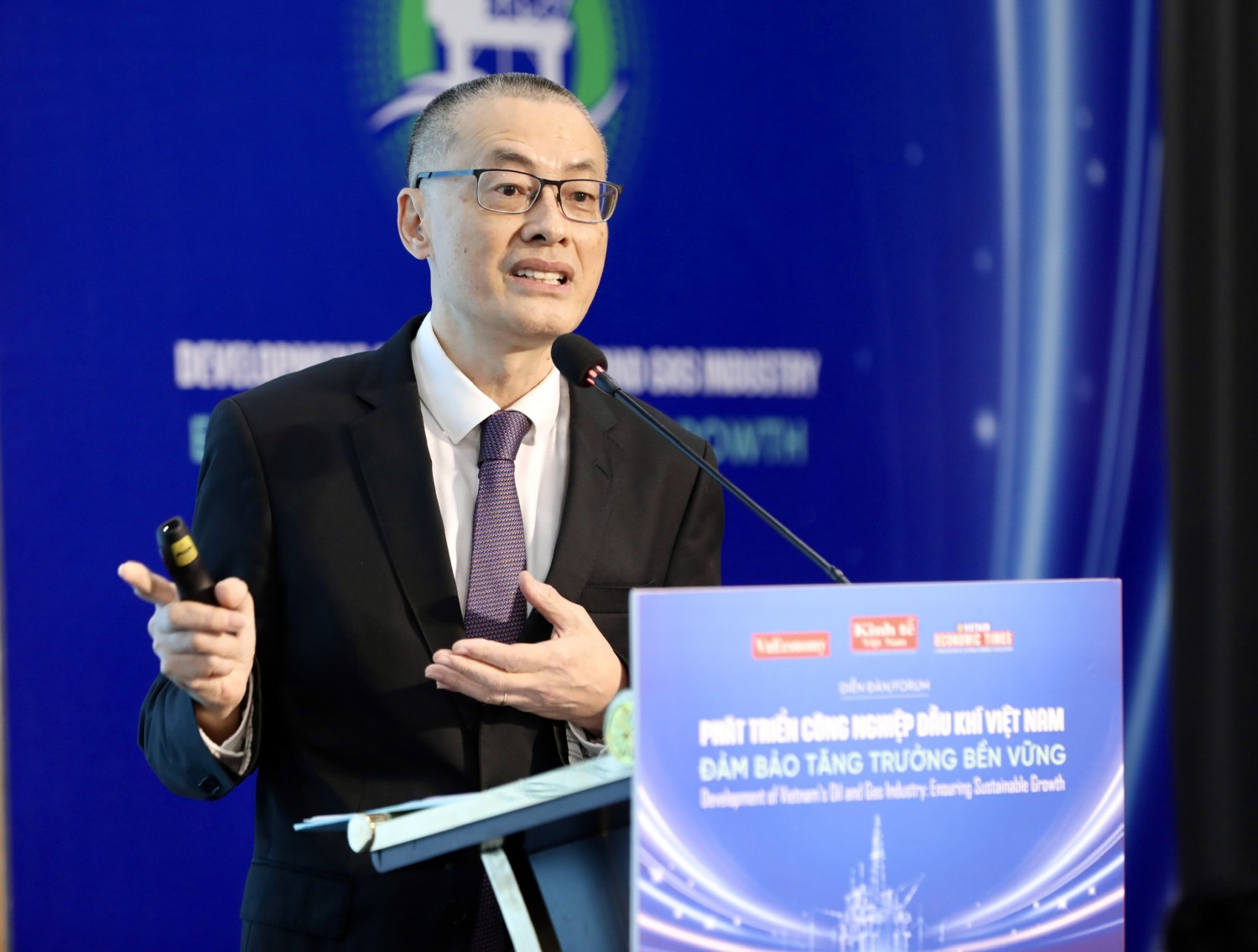 Ngoại giao năng lượng: Mở đường hợp tác, nâng tầm doanh nghiệp Việt Ngoại giao năng lượng: Mở đường hợp tác, nâng tầm doanh nghiệp Việt