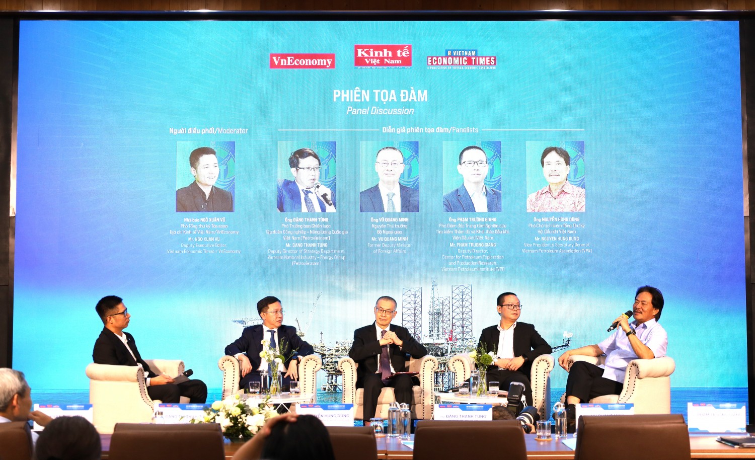 Ngoại giao năng lượng: Mở đường hợp tác, nâng tầm doanh nghiệp Việt Ngoại giao năng lượng: Mở đường hợp tác, nâng tầm doanh nghiệp Việt