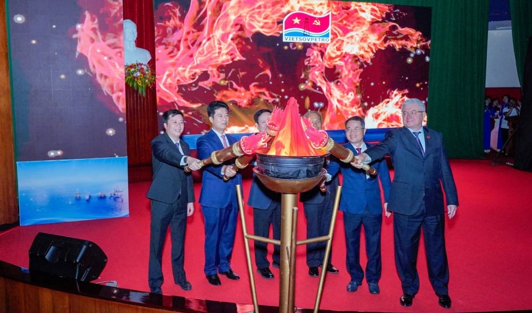 Vietsovpetro: 45 năm khẳng định bản sắc “Đoàn kết hữu nghị - Khát vọng - Tin cậy - Bền vững”