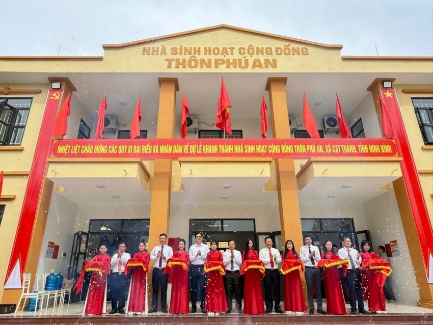 Vietsovpetro: 45 năm khẳng định bản sắc “Đoàn kết hữu nghị - Khát vọng - Tin cậy - Bền vững” Vietsovpetro: 45 năm khẳng định bản sắc “Đoàn kết hữu nghị - Khát vọng - Tin cậy - Bền vững”