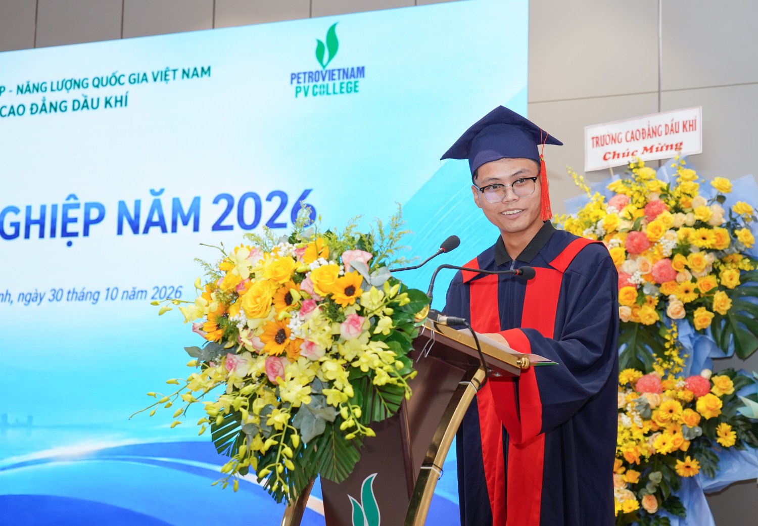 PVCollege trao bằng tốt nghiệp và khai giảng năm học 2026-2027 PVCollege trao bằng tốt nghiệp và khai giảng năm học 2026-2027