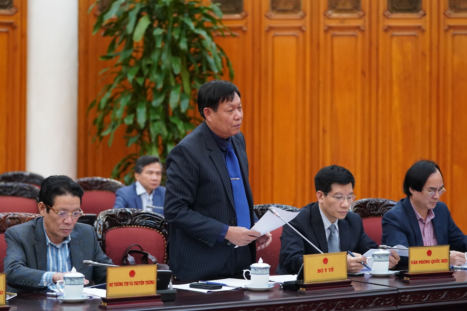 Thủ tướng chủ trì cuộc họp về phòng, chống dịch NCOV
