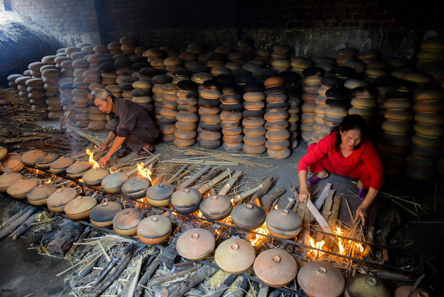Cá kho làng Vũ Đại nhộn nhịp vào vụ Tết