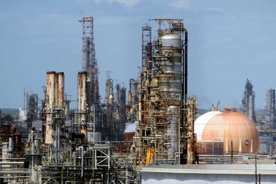 exxonmobil bat dau khoi cong xay dung du an mo rong nha may loc dau beaumont