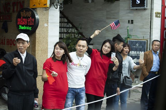 Những nụ cười Việt Nam qua lăng kính của nhiếp ảnh gia Nhà Trắng nhung nu cuoi viet nam qua lang kinh cua nhiep anh gia nha trang