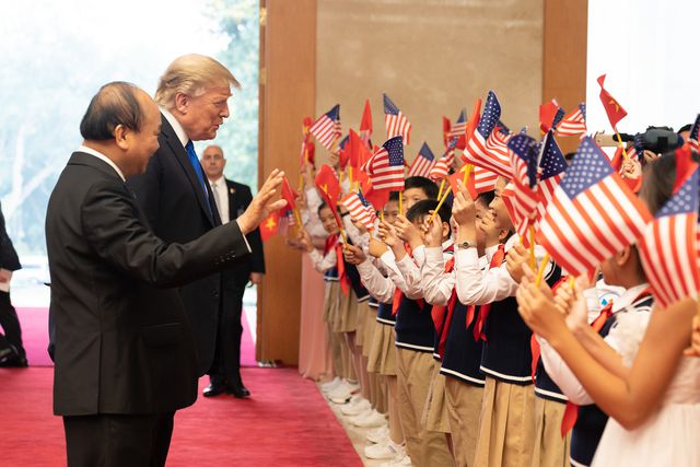 Những nụ cười Việt Nam qua lăng kính của nhiếp ảnh gia Nhà Trắng nhung nu cuoi viet nam qua lang kinh cua nhiep anh gia nha trang