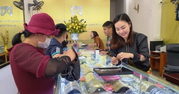 Sợ dịch Corona, các tiệm vàng trên cả nước vắng lặng trong ngày vía Thần Tài