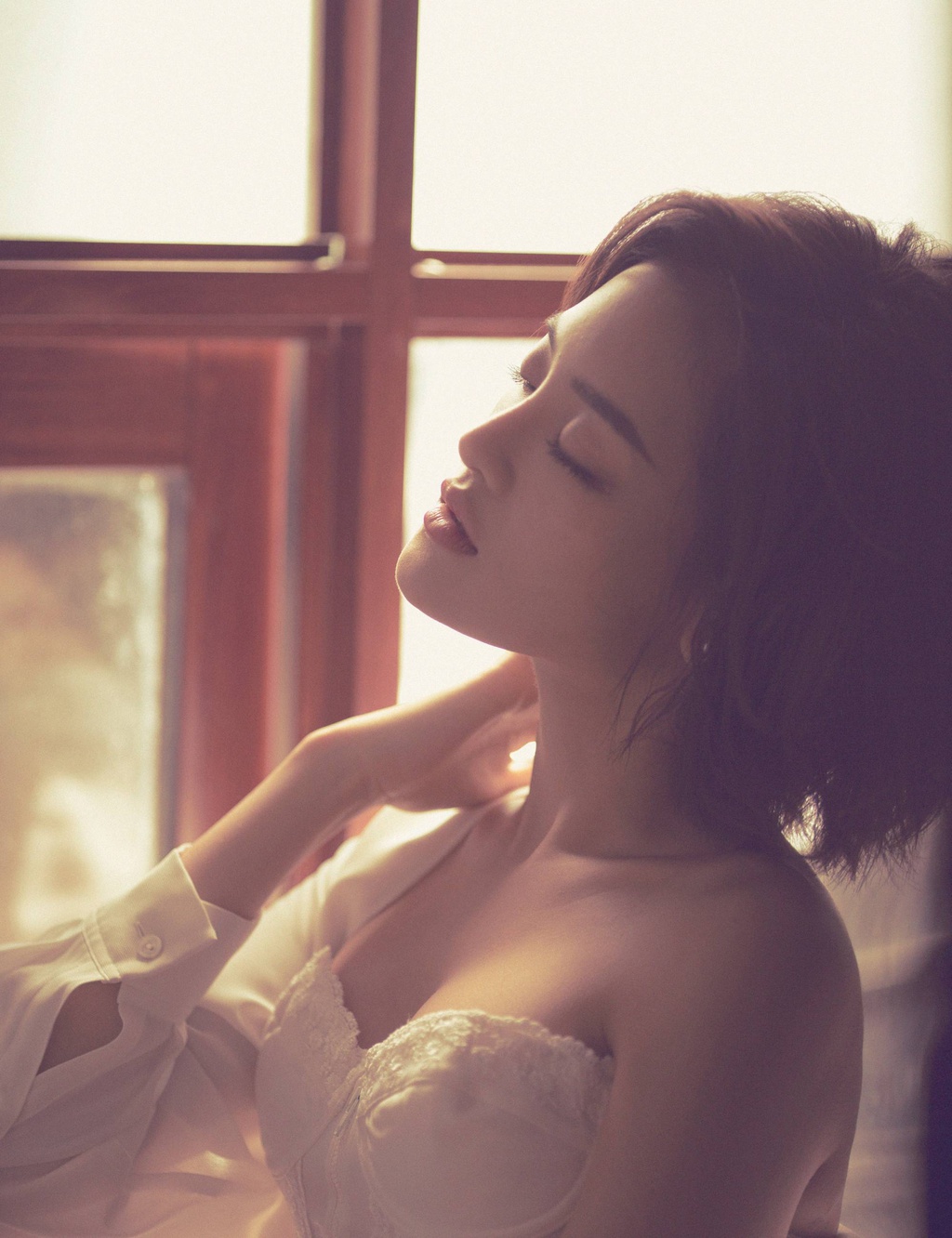 sao viet ngay 32 thuy anh tuoi 25 chuong khoe voc dang sexy