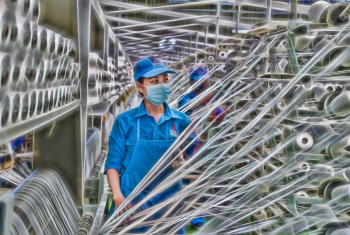 VNPoly: 8 dây chuyền sản xuất sợi DTY đang hoạt động hết công suất