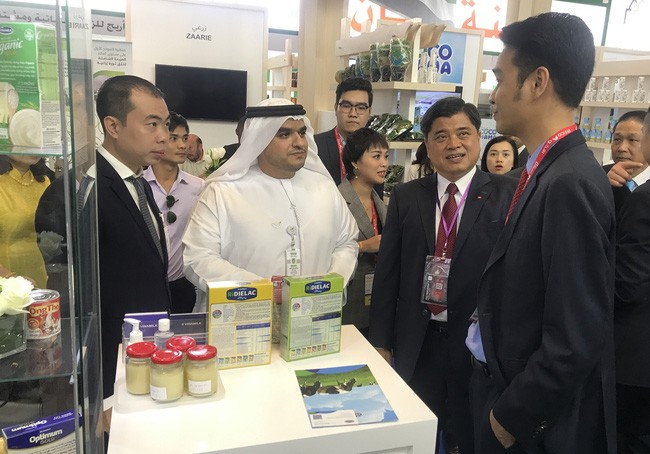 vinamilk ky hop dong 20 trieu usd ngay tai hoi cho quoc te gulfood dubai 2020