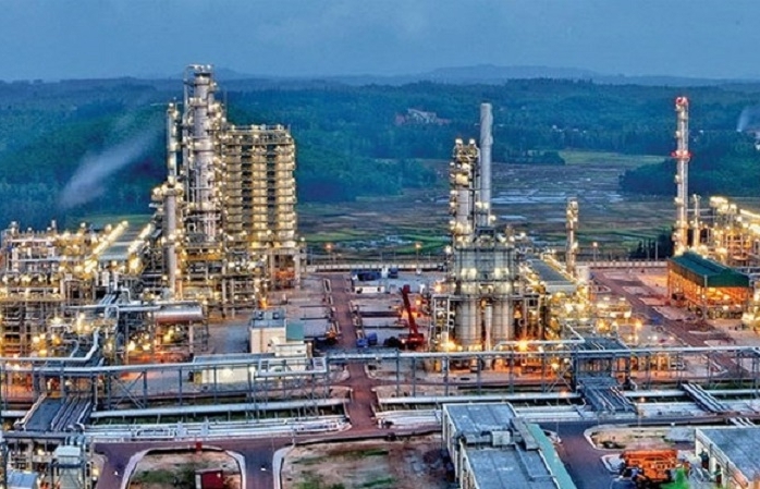 Bài 1: Vì sao phải làm chủ công nghệ lọc hóa dầu