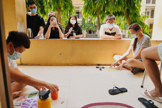 Sao Việt ngày 25/3: Phạm Đức Huy có bạn gái mới siêu nóng bỏng, là nữ giám đốc? sao viet ngay 253 pham duc huy co ban gai moi sieu nong bong la nu giam doc