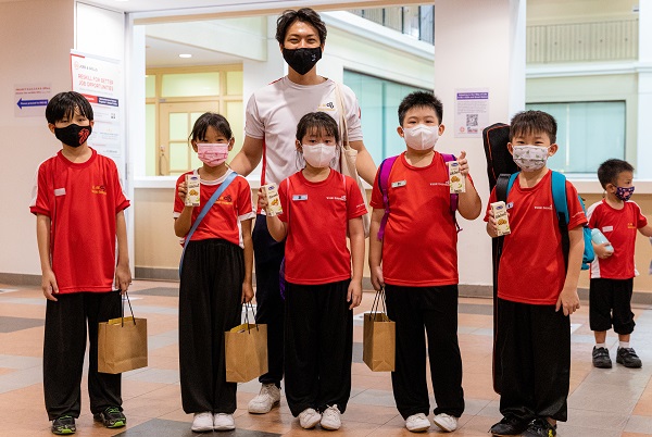 “Sữa tươi tiệt trùng chứa tổ yến” đi Singapore, tiếp tục phát triển thị trường phân khúc cao cấp