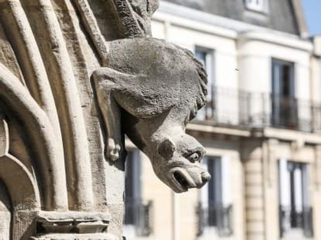 Cuộc chạy đua di dời cổ vật giữa đêm trong vụ cháy Nhà thờ Đức Bà Paris cuoc chay dua di doi co vat giua dem trong vu chay nha tho duc ba paris