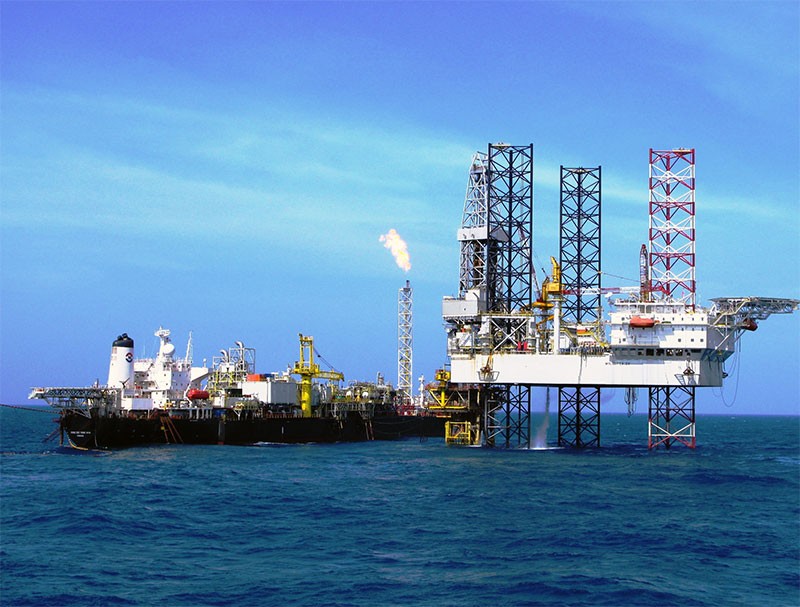 Đẩy mạnh khai thác, gia tăng trữ lượng dầu khí