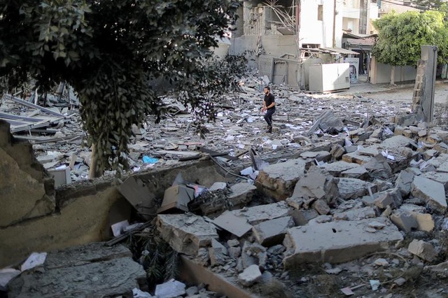 Dải Gaza chìm trong khói lửa, thùng thuốc súng Trung Đông nóng trở lại - 17 Dải Gaza chìm trong khói lửa, thùng thuốc súng Trung Đông nóng trở lại - 17