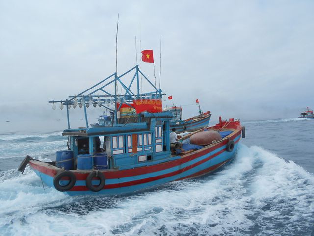 nhung cu dan hoang sa hien ngang vuon khoi cung la co to quoc
