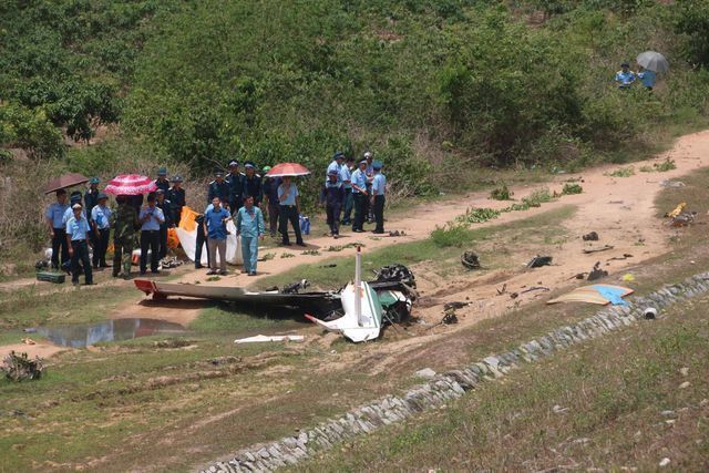 may bay quan su roi va no sung tai don bien phong