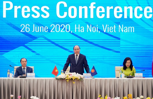 thu tuong asean chac chan khong muon phai chon ben nao