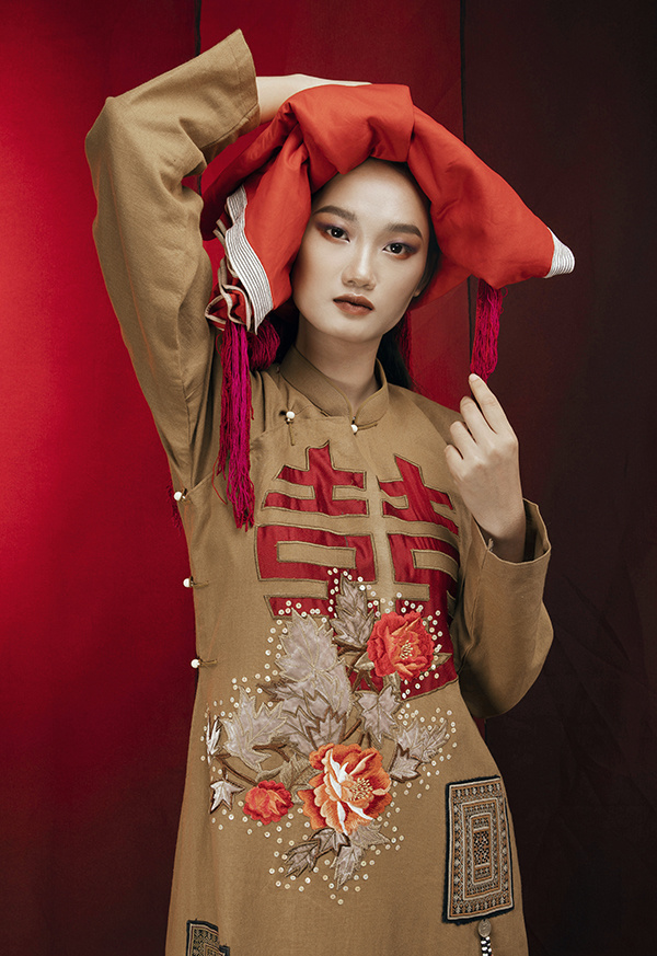 sao viet ngay 97 huyen my deo trang suc hon mot ty dong di su kien