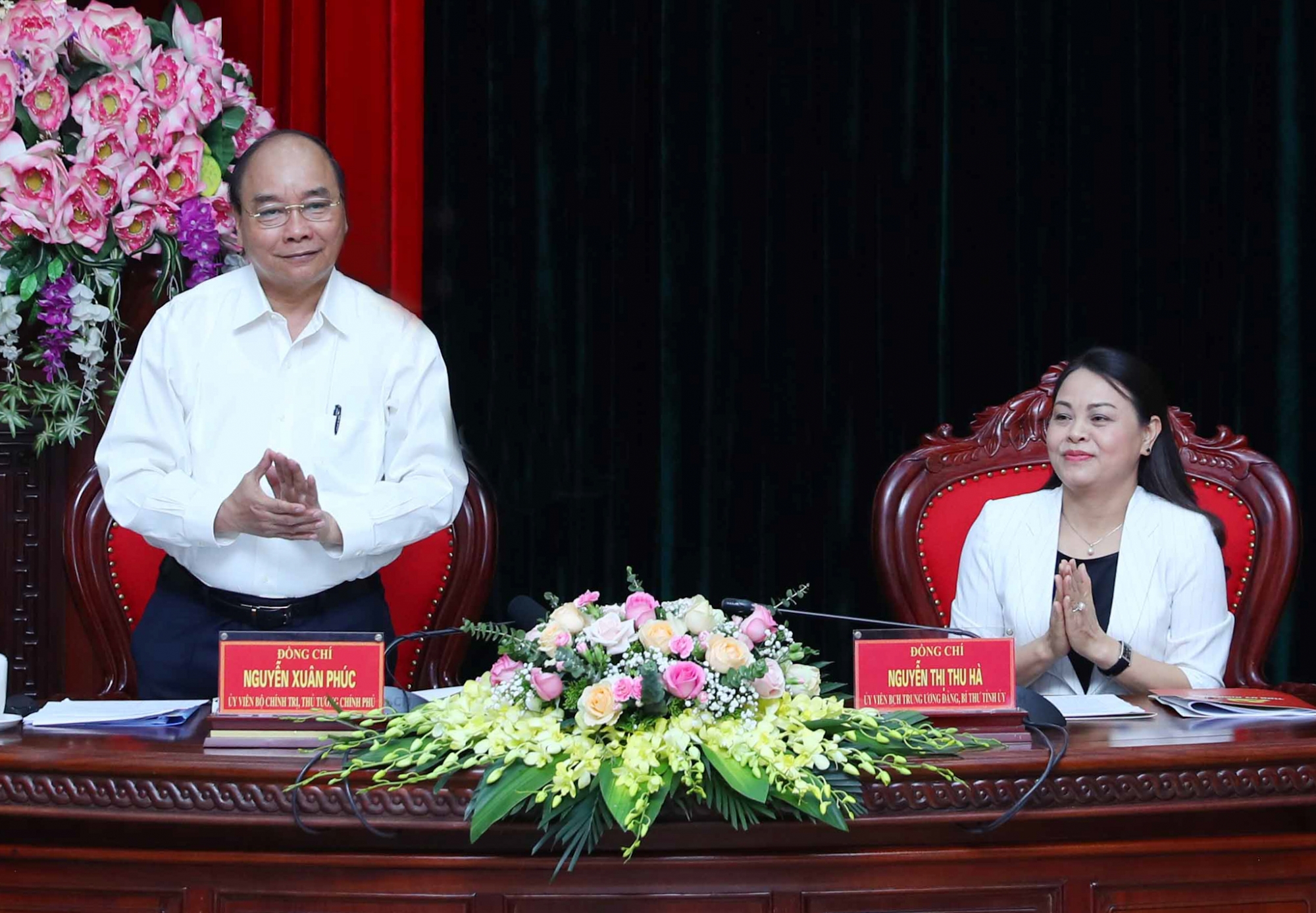 thu tuong nguyen xuan phuc lam viec voi can bo chu chot tinh ninh binh