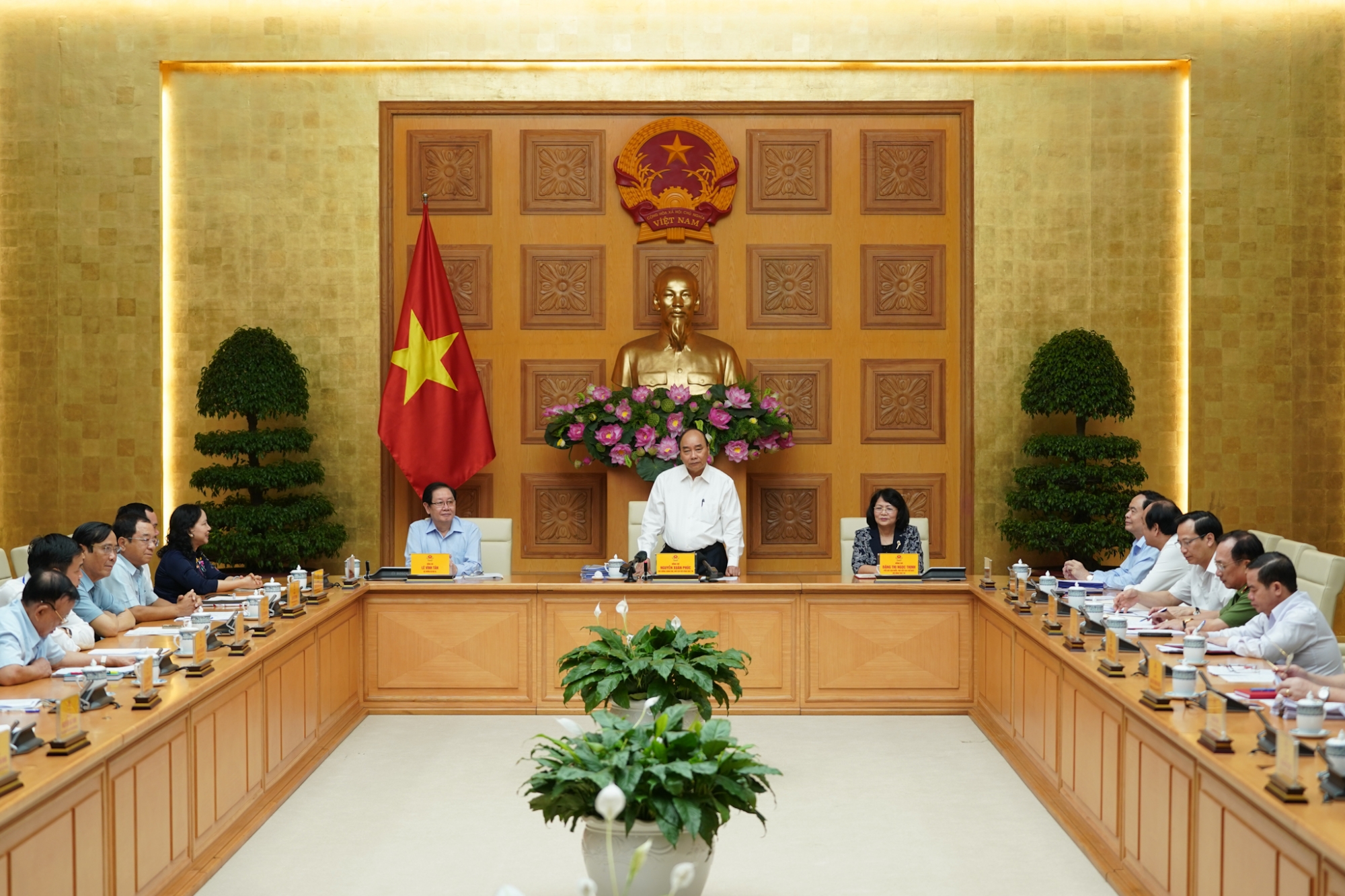 thu tuong chinh phu chu tri cuoc hop hoi dong thi dua khen thuong trung uong