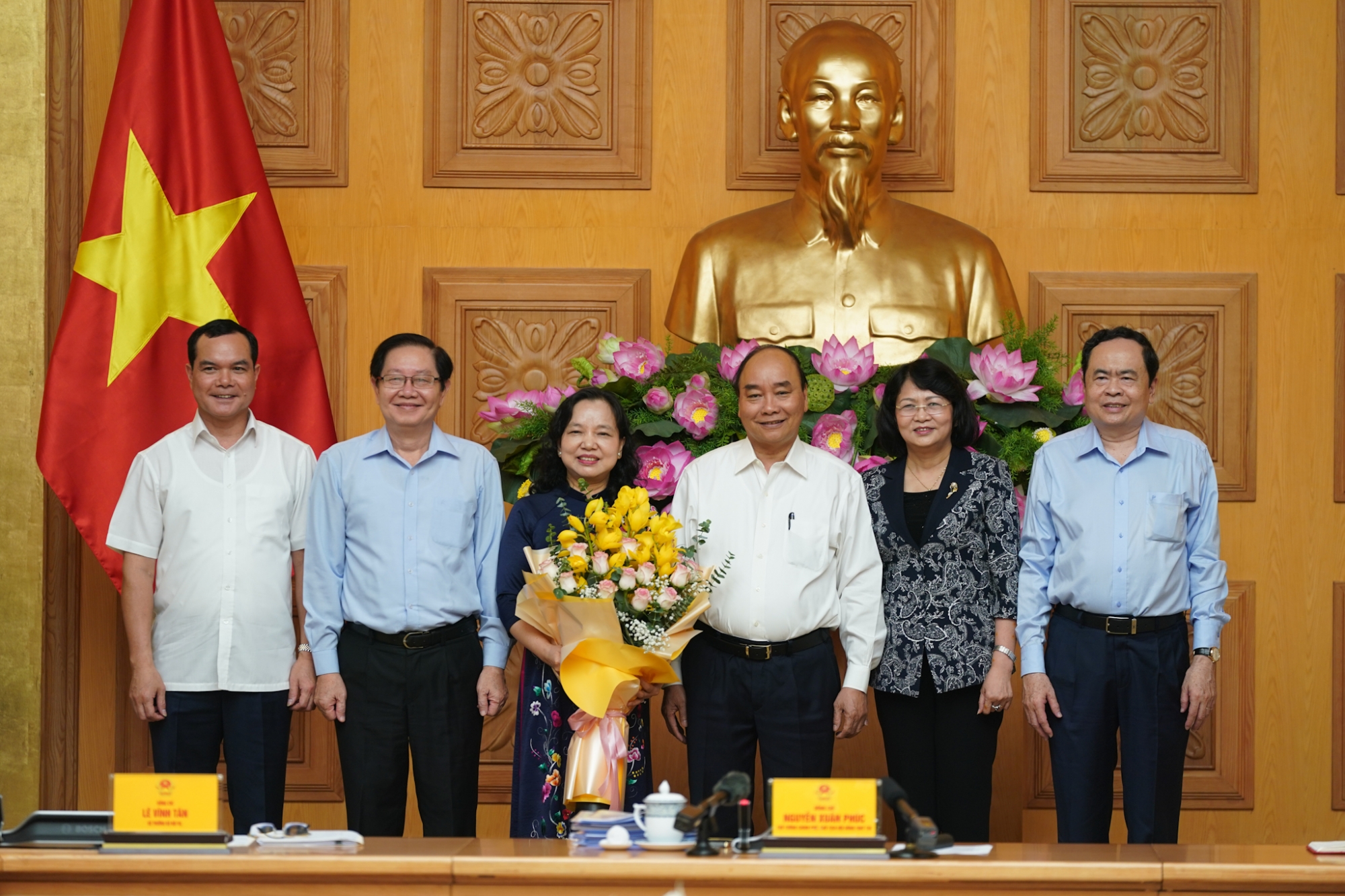 thu tuong chinh phu chu tri cuoc hop hoi dong thi dua khen thuong trung uong