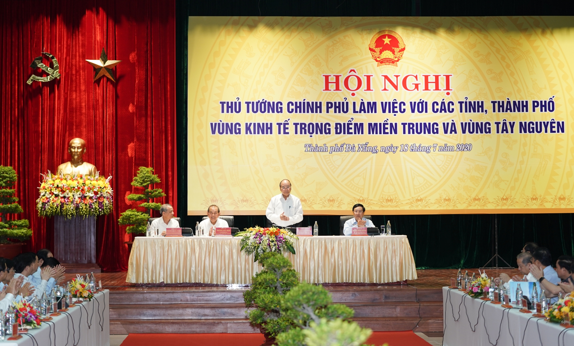thu tuong lam viec voi cac dia phuong vung kttd mien trung vung tay nguyen
