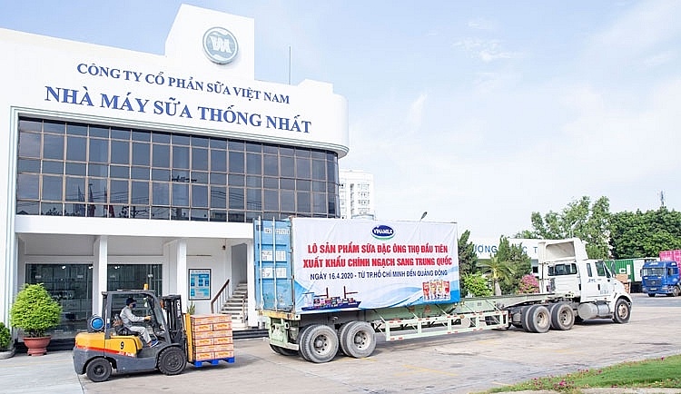 doanh thu noi dia va xuat khau 6 thang dau nam cua vinamilk tang truong 2 con so