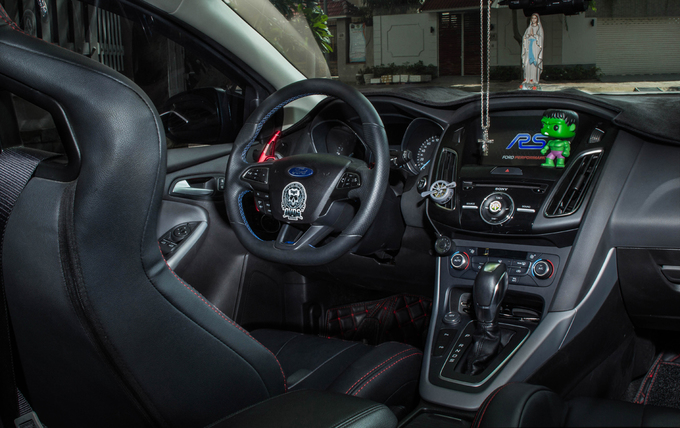ford focus cua dan choi sai gon nang cap voi goi do 100 trieu