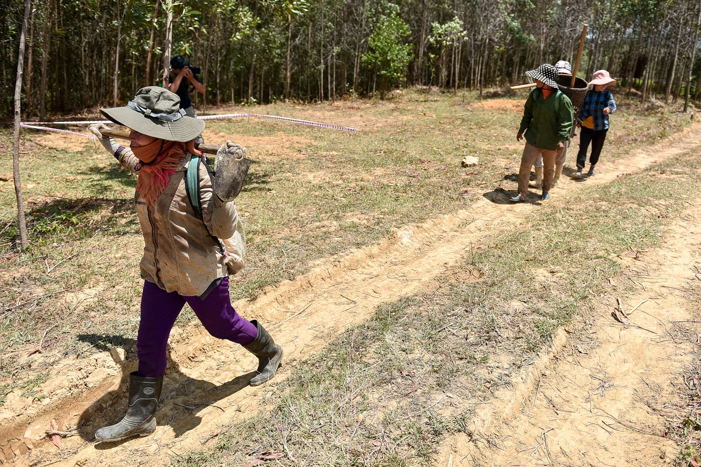 nhung phu nu di san tu than tren dat lua quang tri