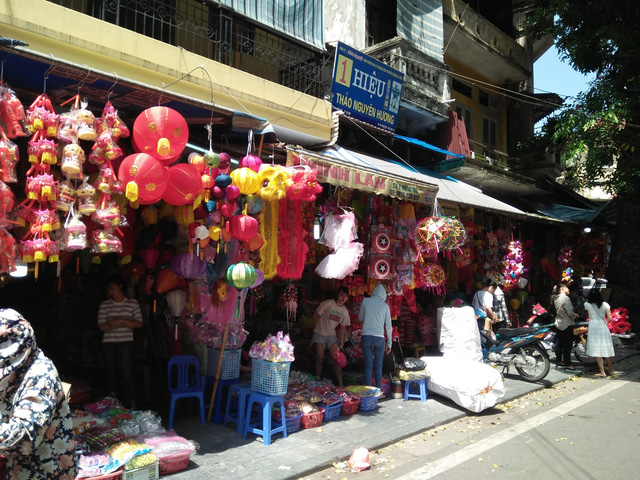 do choi trung thu truyen thong nhap thi nhieu ban cha duoc bao nhieu