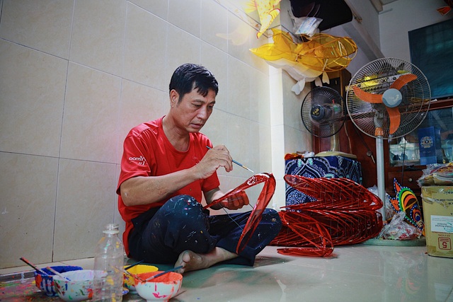 Làng nghề lồng đèn lớn nhất Sài Gòn đìu hiu vì dịch Covid-19 - 1